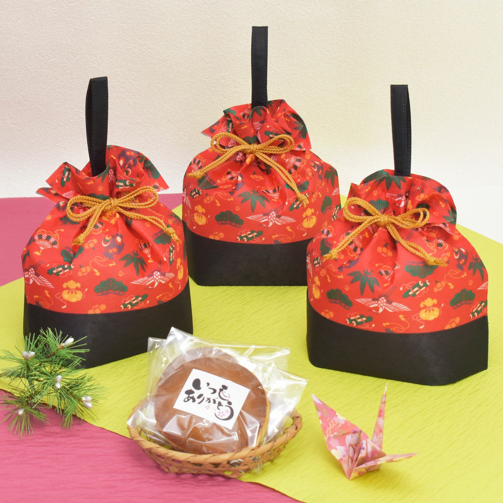 【正月】手提げ巾着 宝尽くし柄