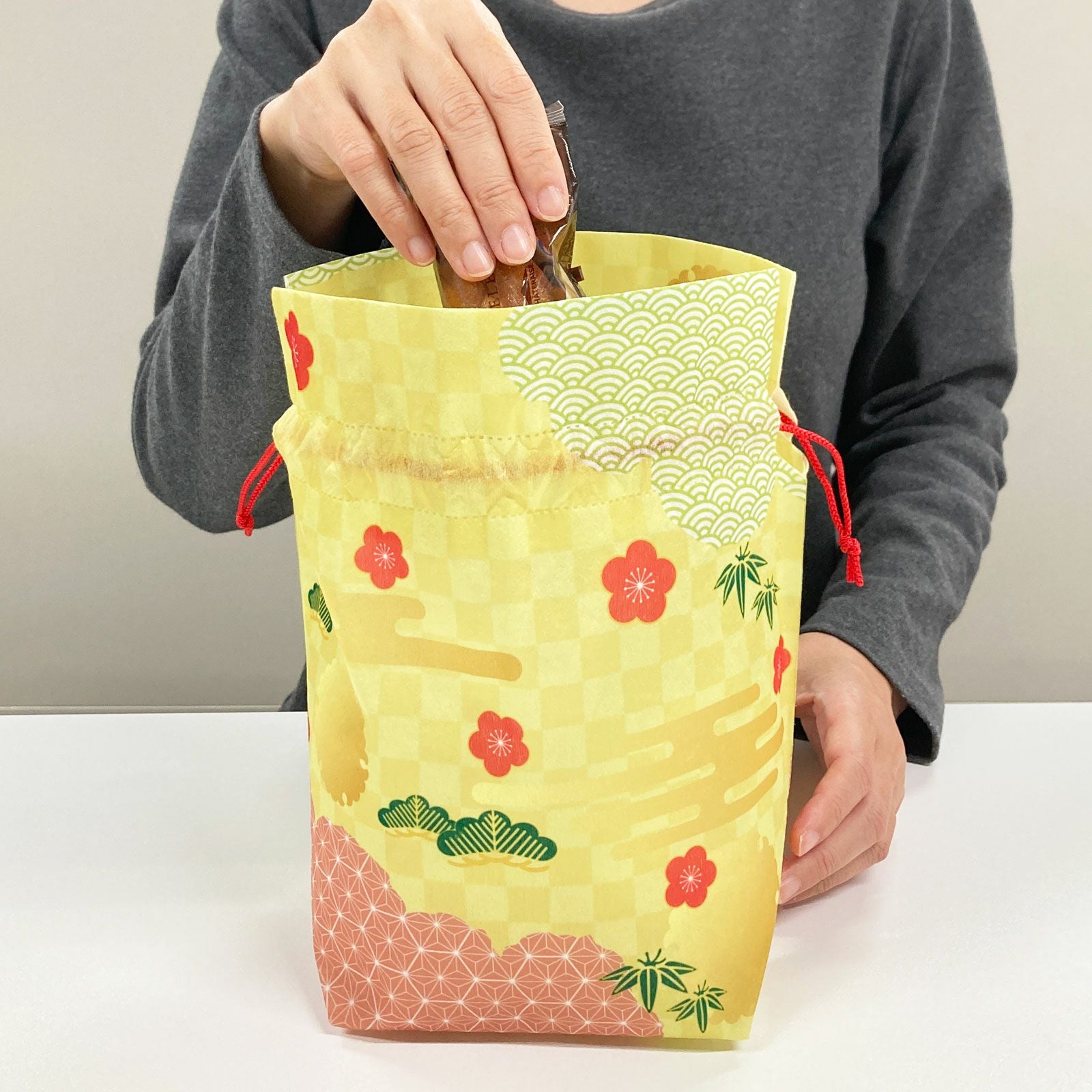 セミオーダー】巾着袋（中）｜不織布ラッピング袋｜100枚入｜不織布