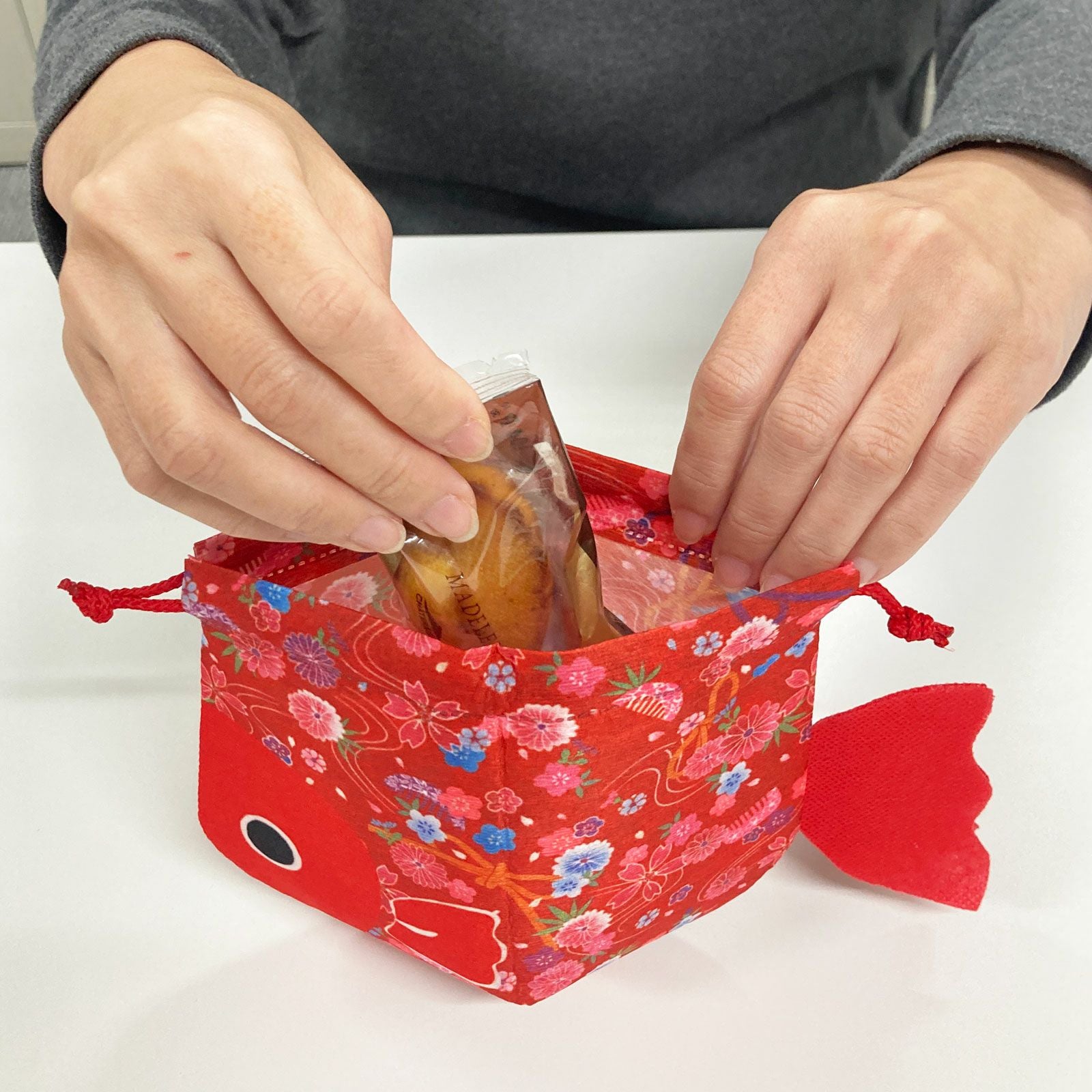 初心者でも簡単！ヒモを結ぶだけで美しい仕上がりに