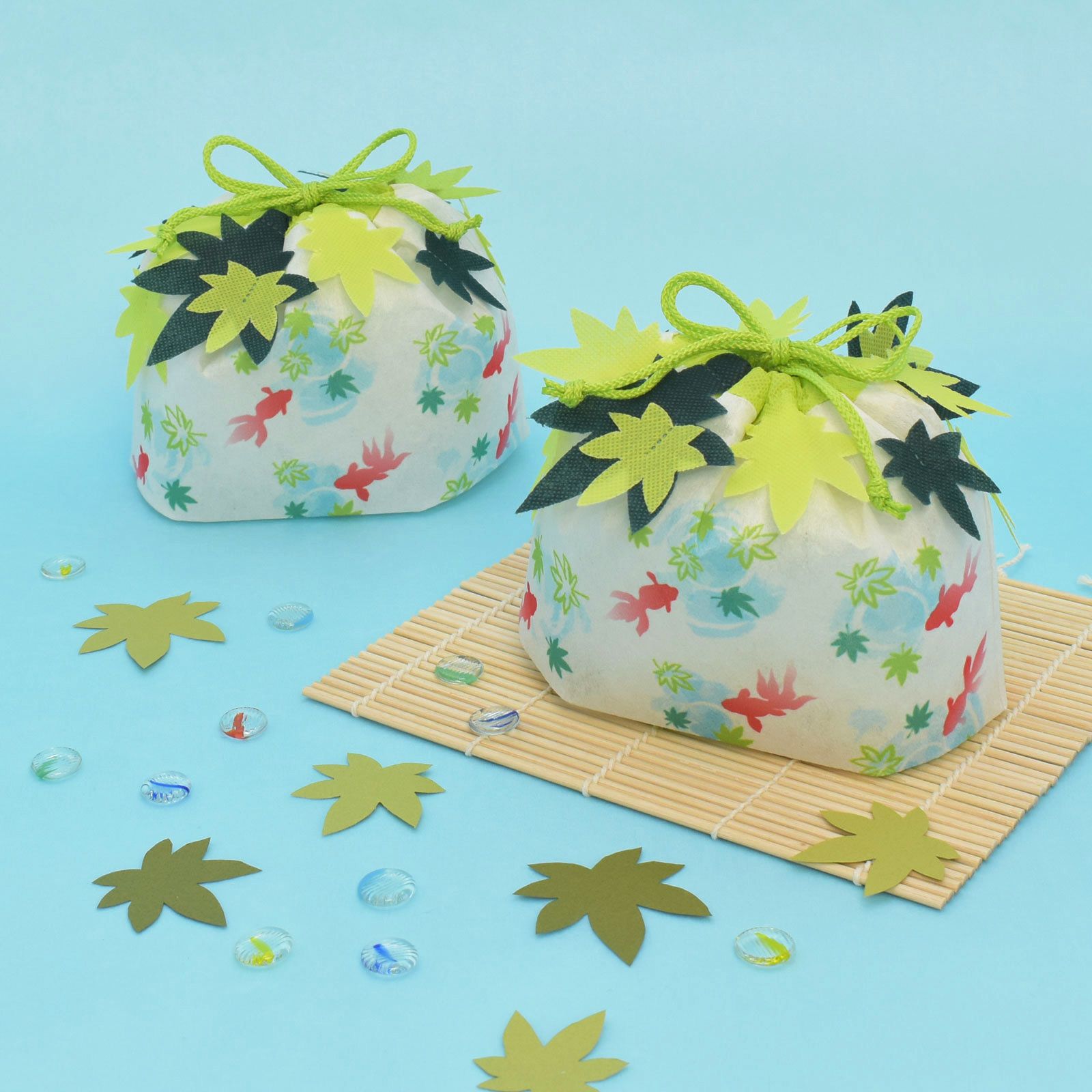 金魚柄の巾着袋ディスプレイ例